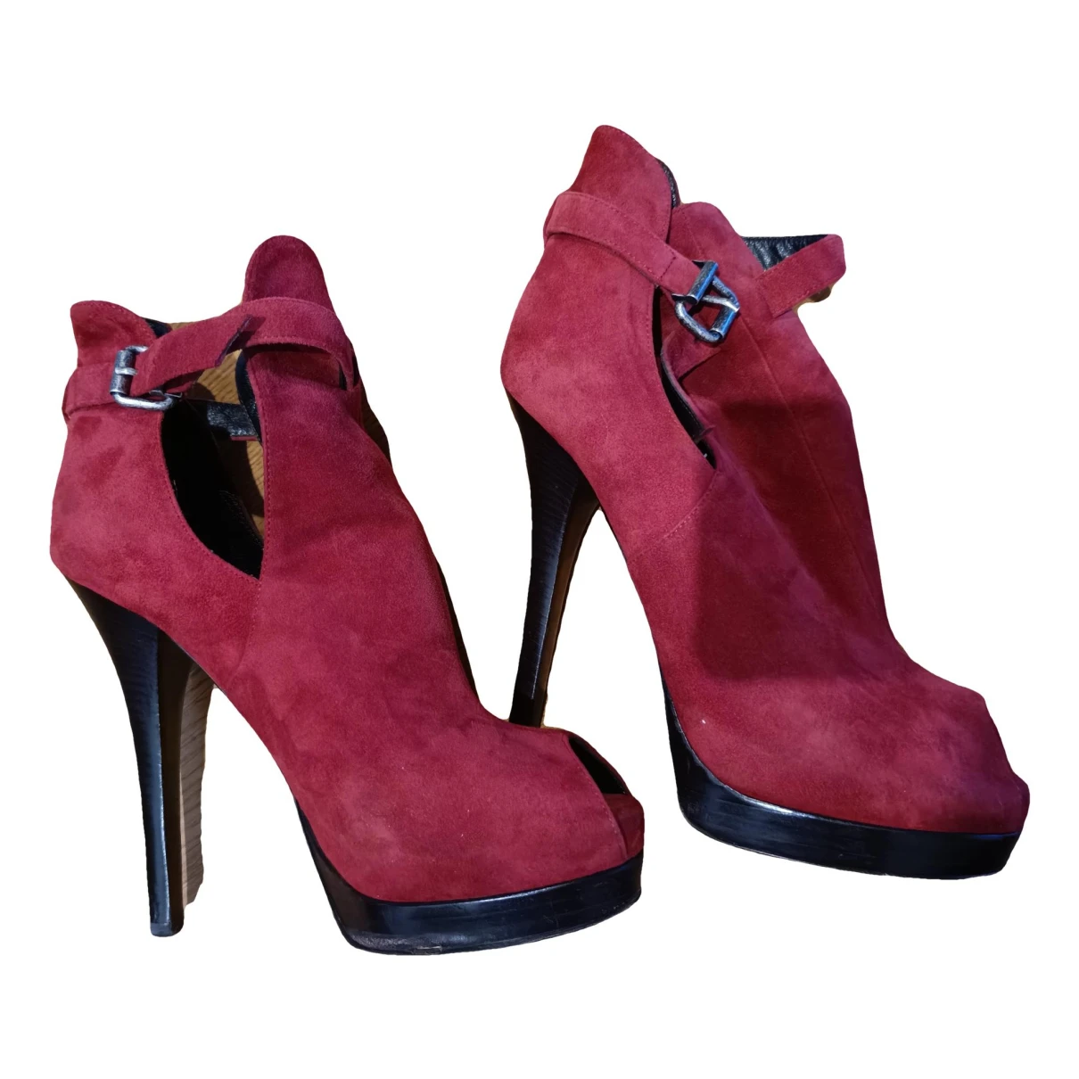 Pre-owned Fendi Boots In Red