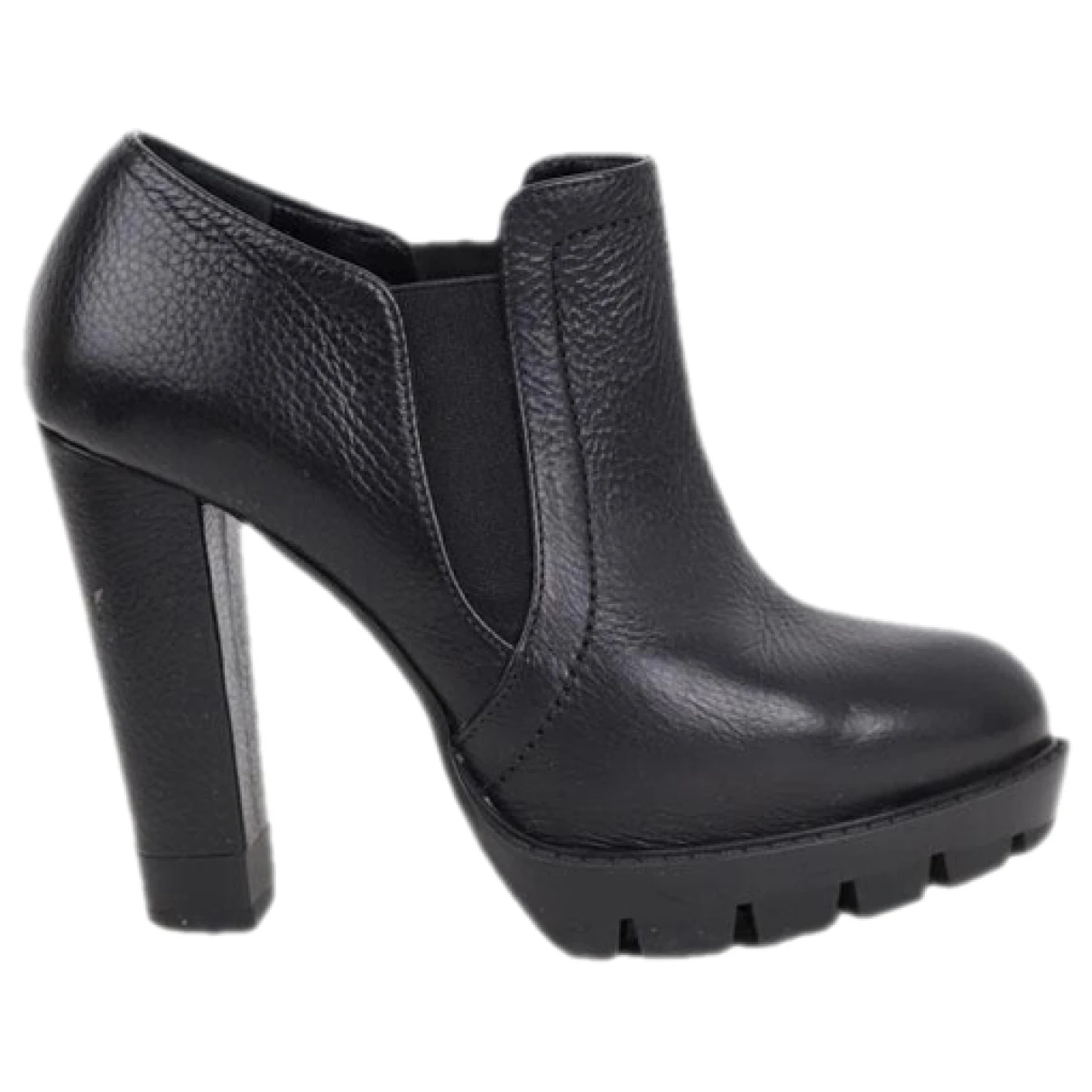 Pre-owned Pinko Leather Ankle Boots In Black