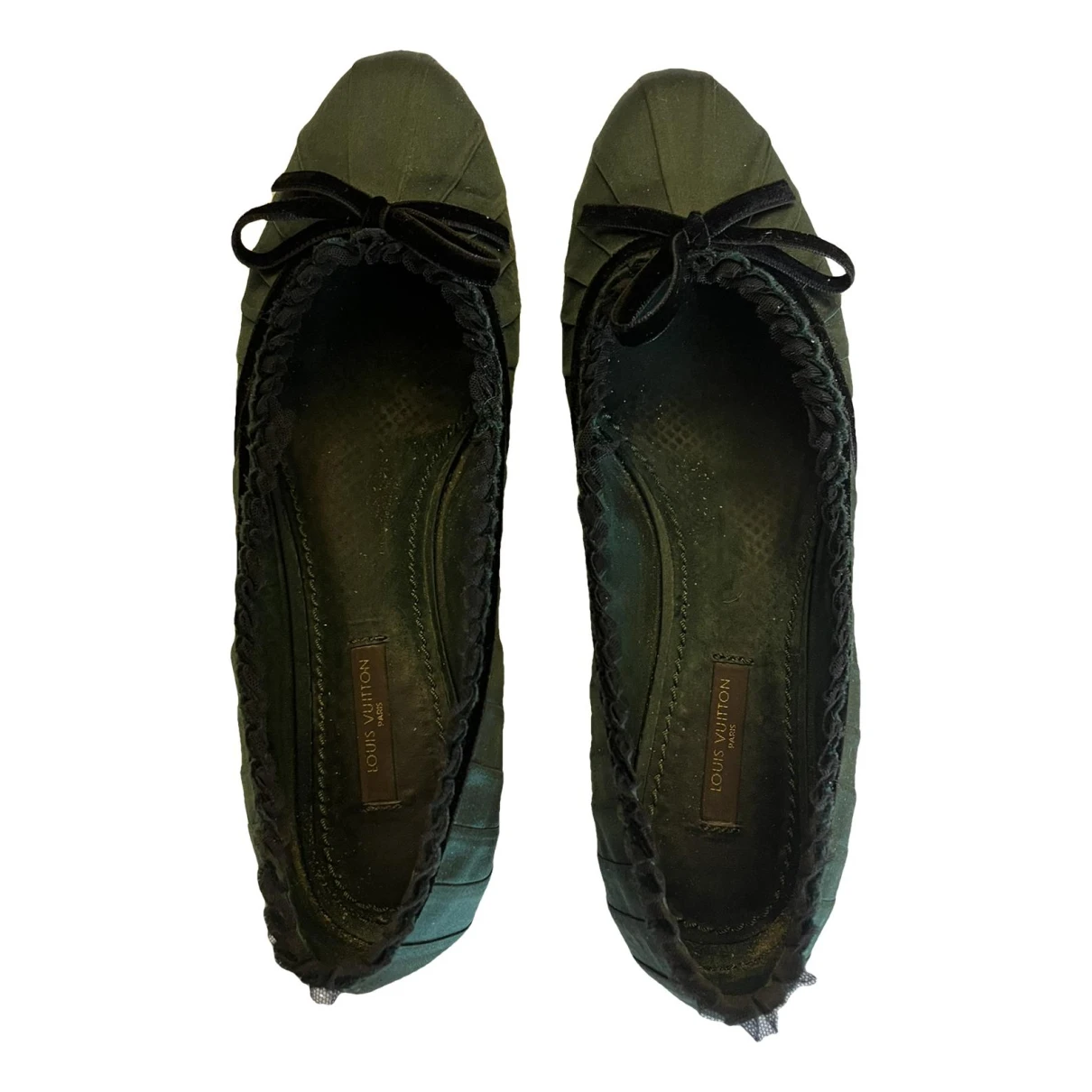 Pre-owned Louis Vuitton Ballet Flats In Green