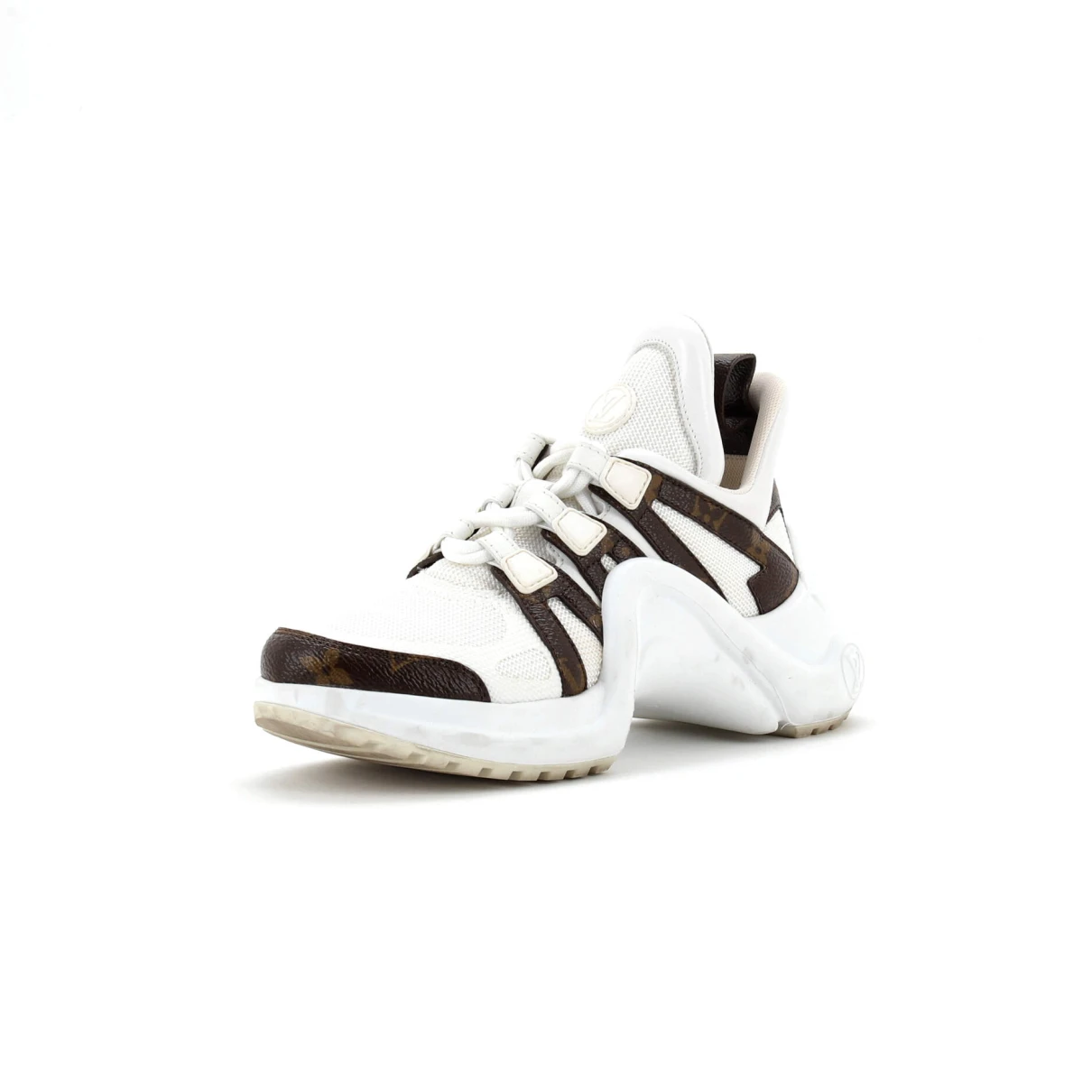 Pre-owned Louis Vuitton Cloth Trainers In White