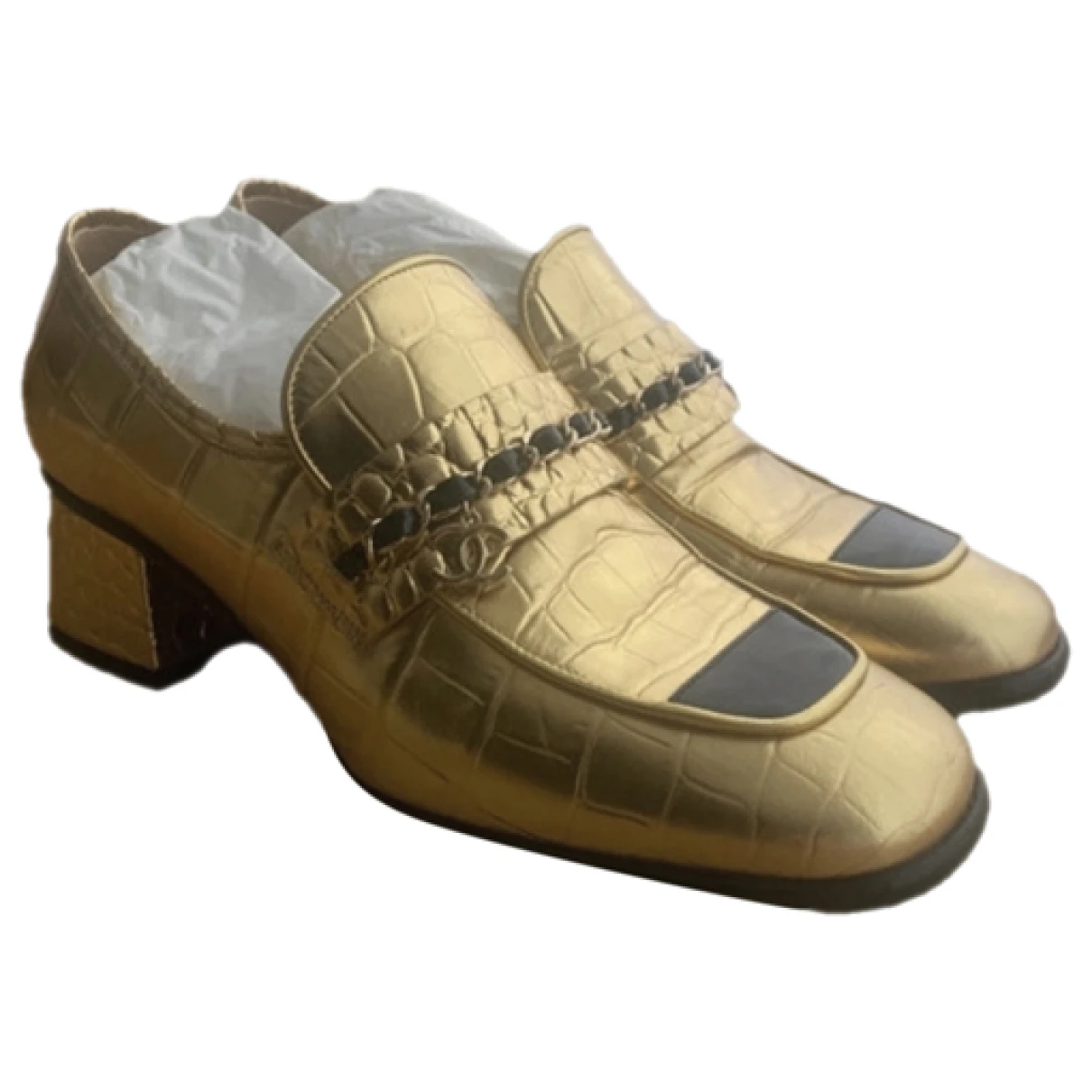 Pre-owned Chanel Leather Flats In Gold