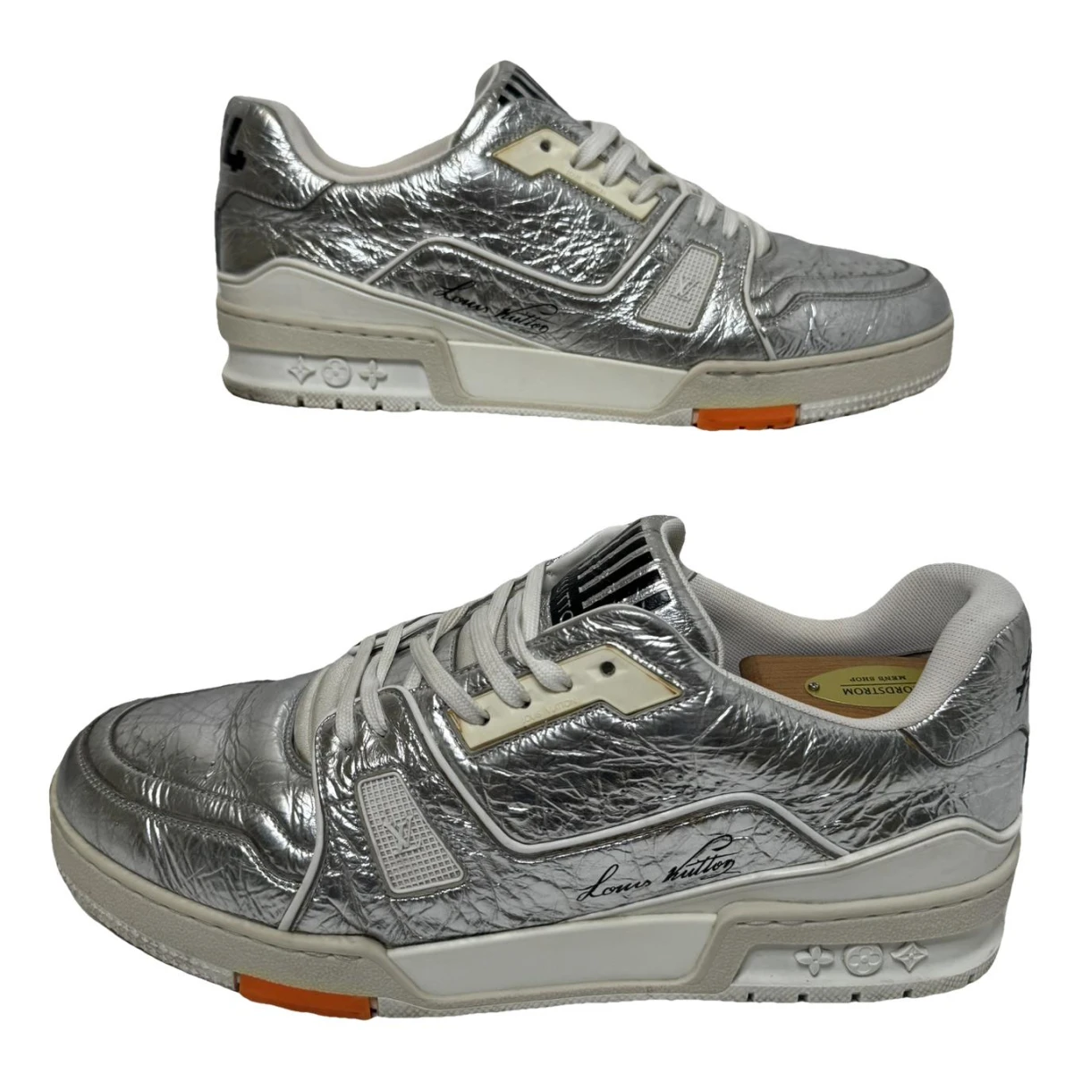 Pre-owned Louis Vuitton Lv Trainer Leather Low Trainers In Metallic