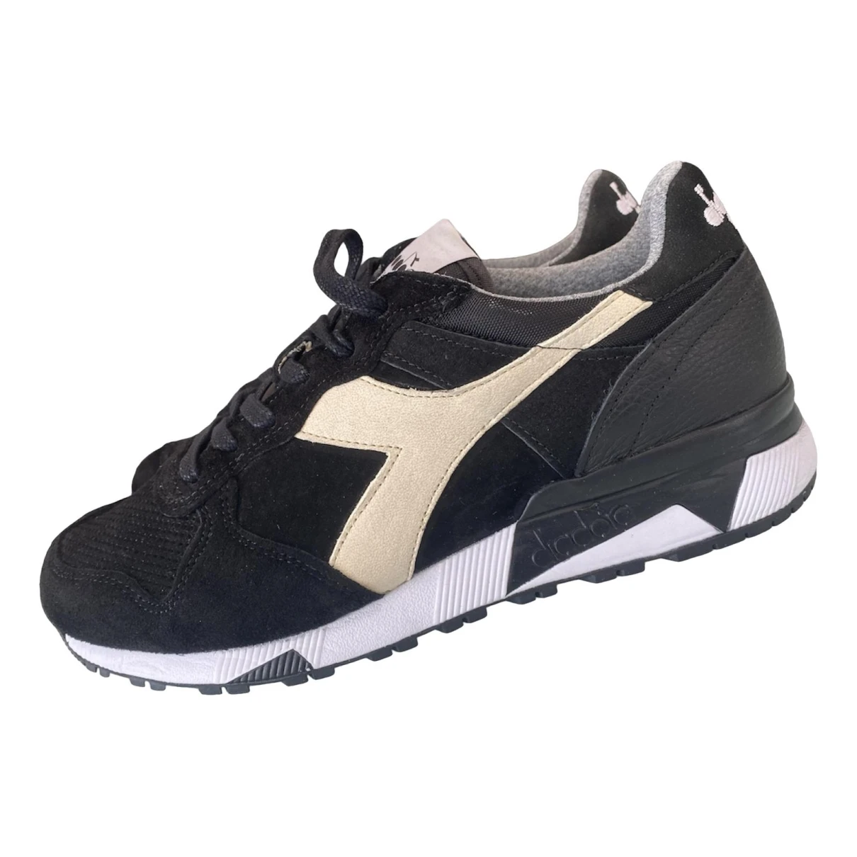 Pre-owned Diadora High Trainers In Black