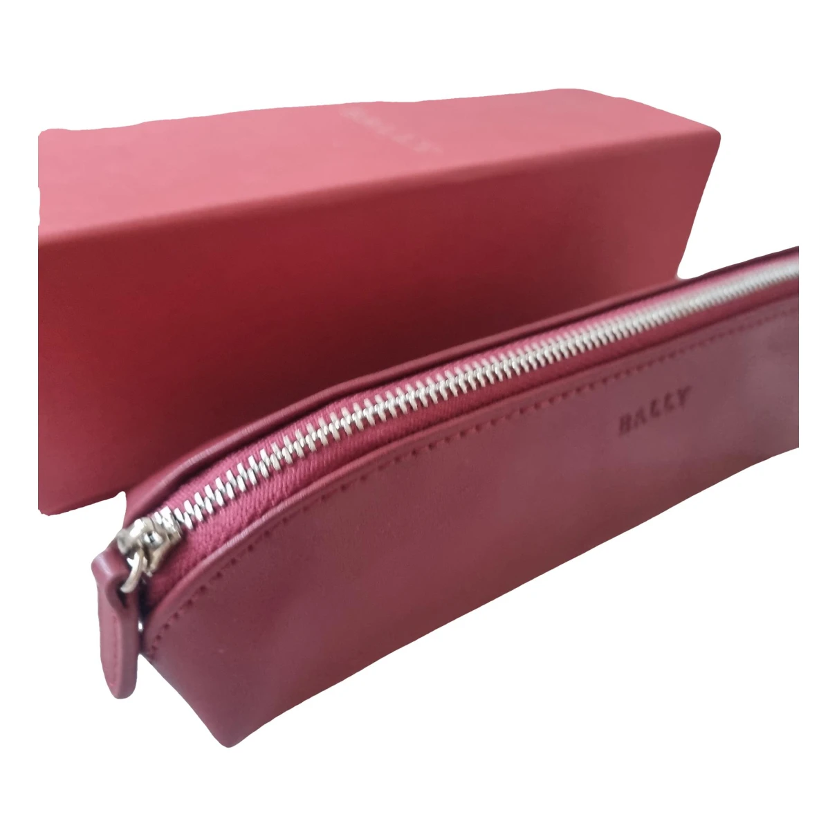 Pre-owned Bally Leather Purse In Red