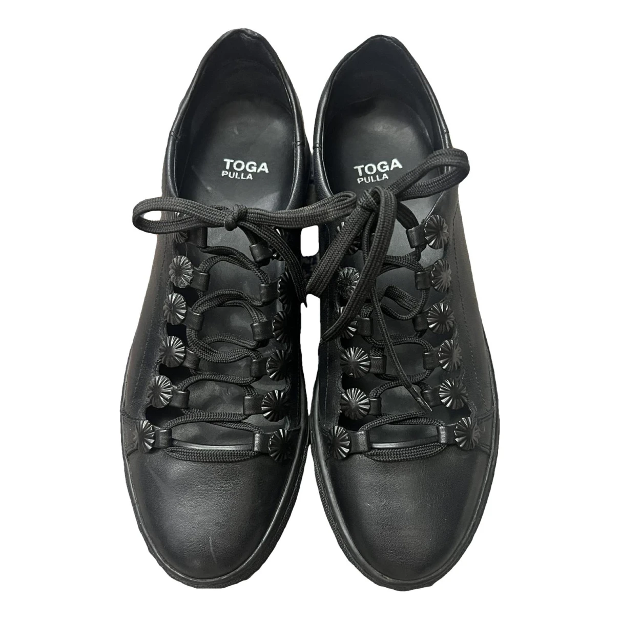Pre-owned Toga Leather Flats In Black
