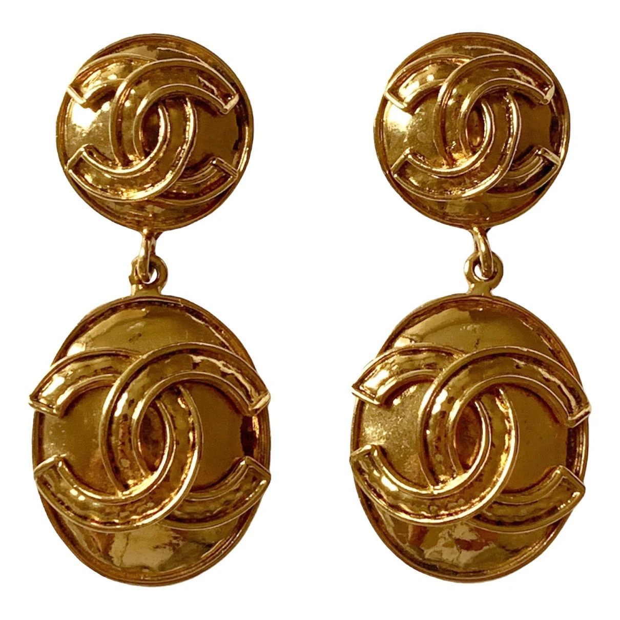 Pre-owned Chanel Cc Earrings In Gold