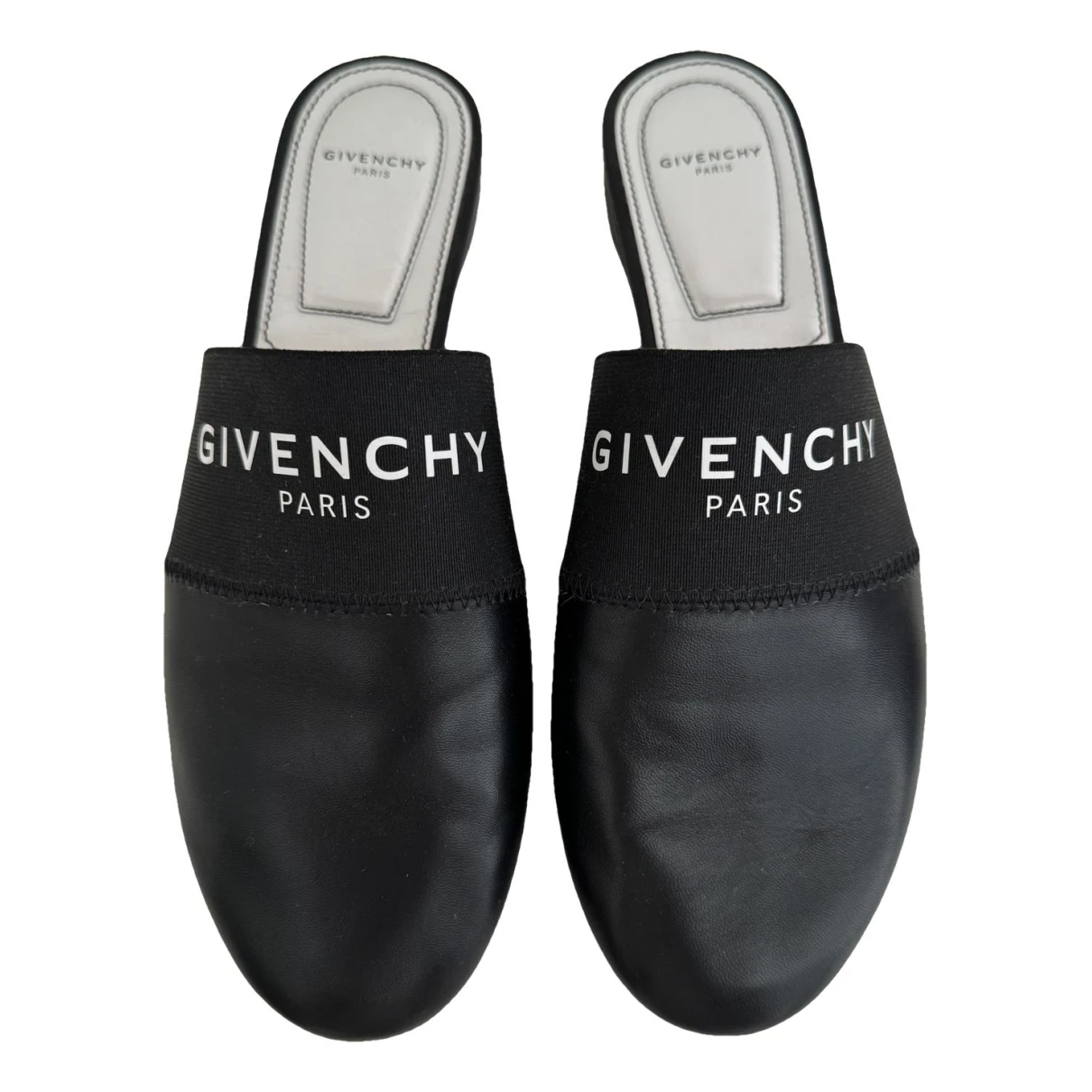 Pre-owned Givenchy Leather Ballet Flats In Black