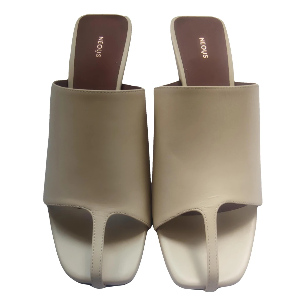 Pre-owned Neous Leather Sandal In Beige