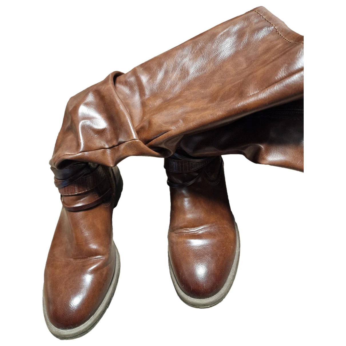 Pre-owned Tamaris Patent Leather Boots In Brown