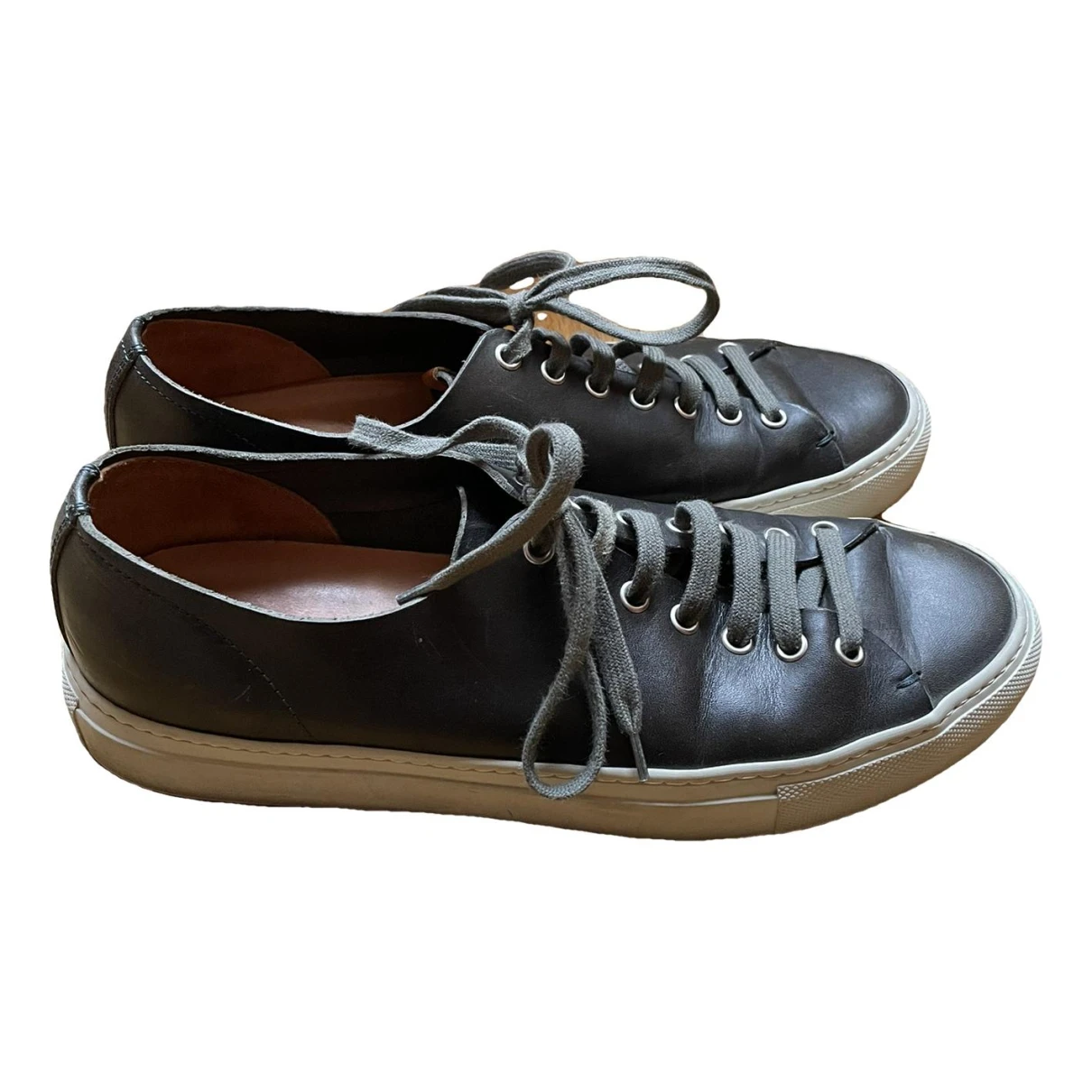 Pre-owned Buttero Leather Low Trainers In Black