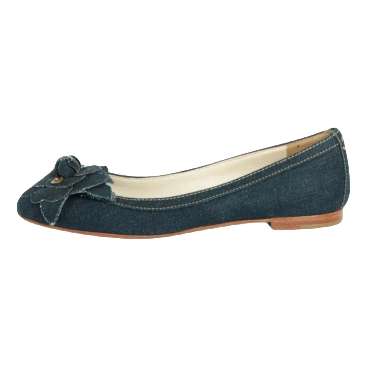 Pre-owned Chanel Cloth Ballet Flats In Blue