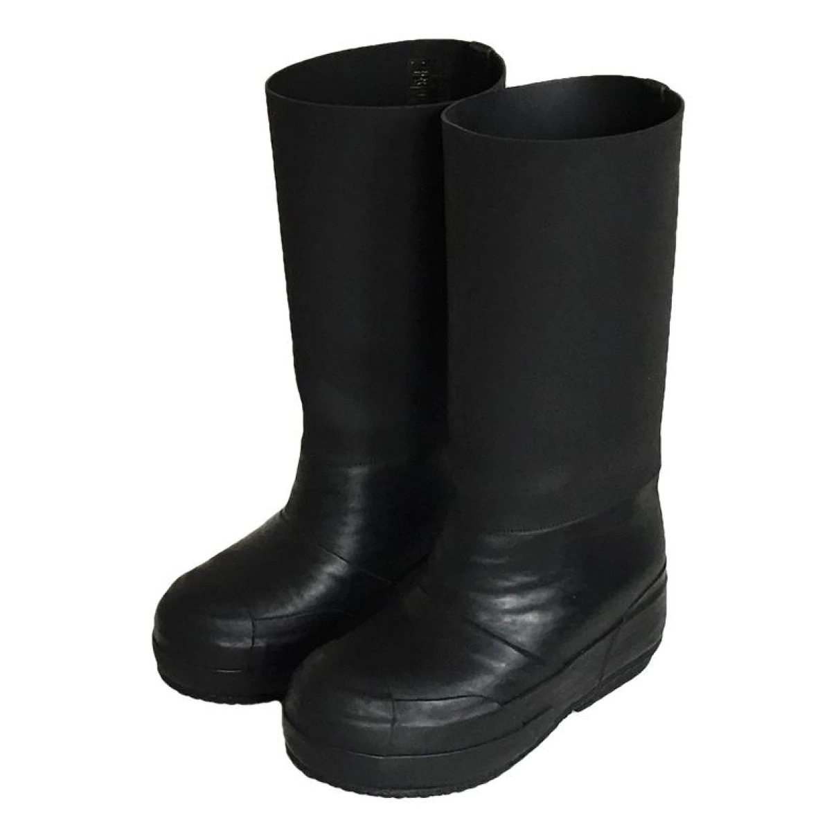 Pre-owned Celine Planet Snow Boots In Black