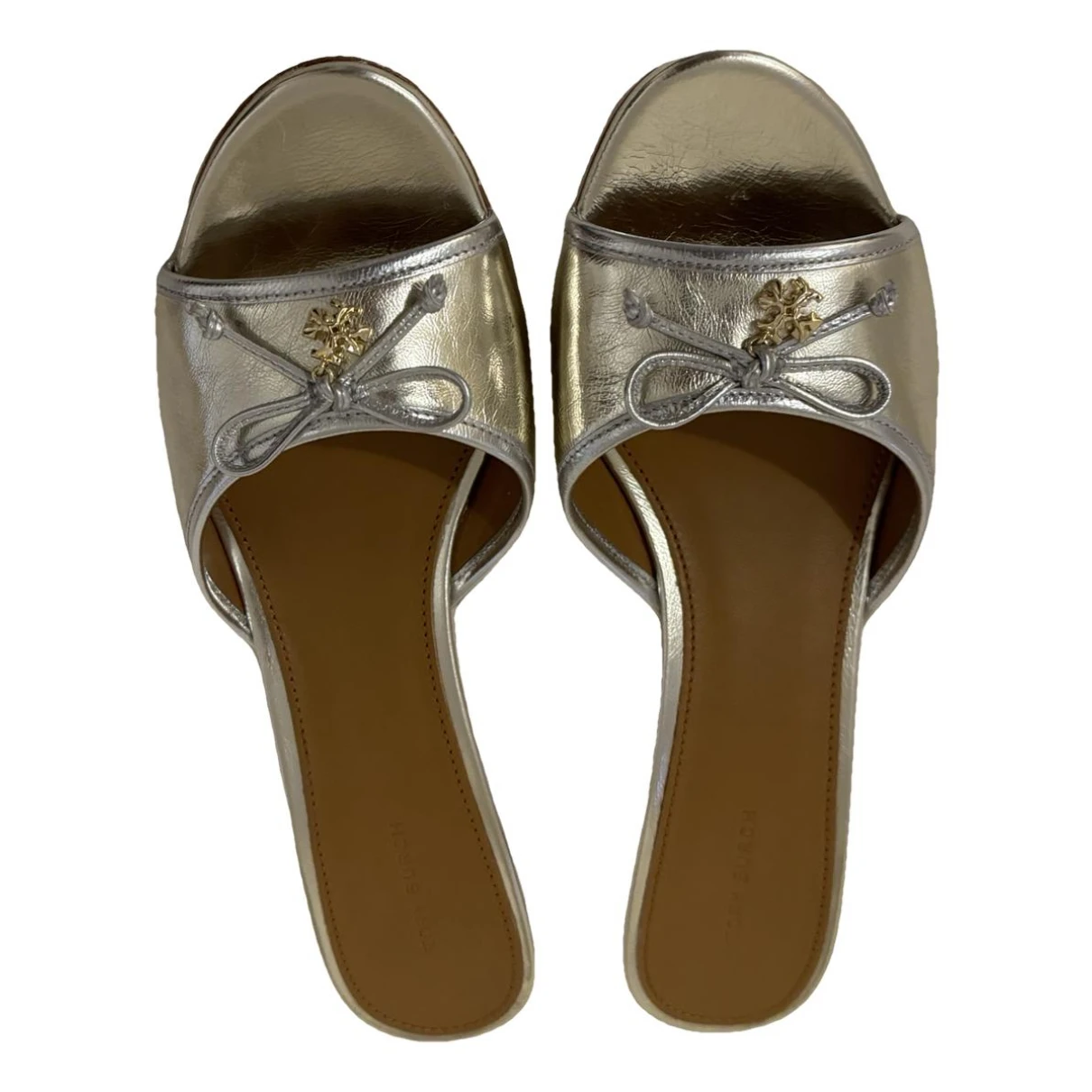 Pre-owned Tory Burch Patent Leather Heels In Metallic