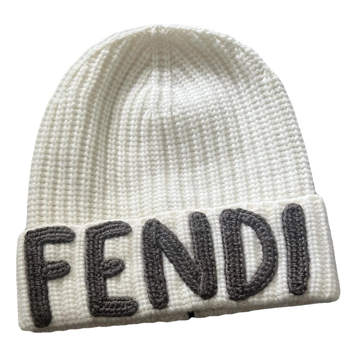 Pre-owned Fendi Wool Beanie In White