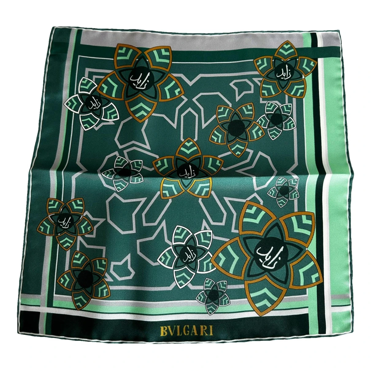 Pre-owned Bvlgari Silk Handkerchief In Green
