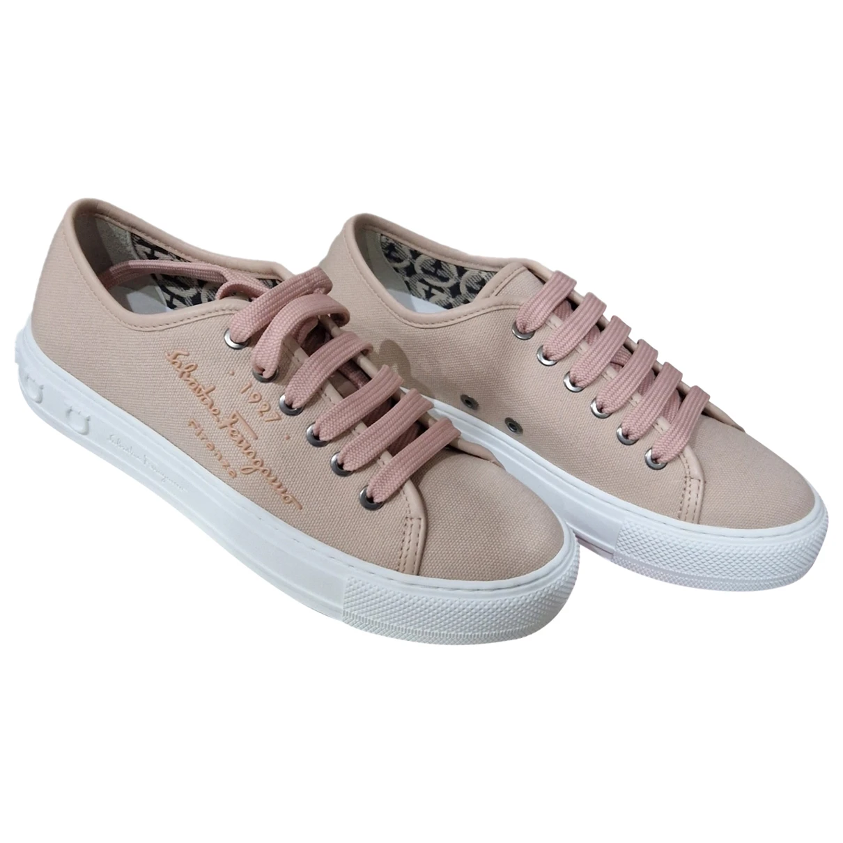 Pre-owned Ferragamo Cloth Trainers In Pink