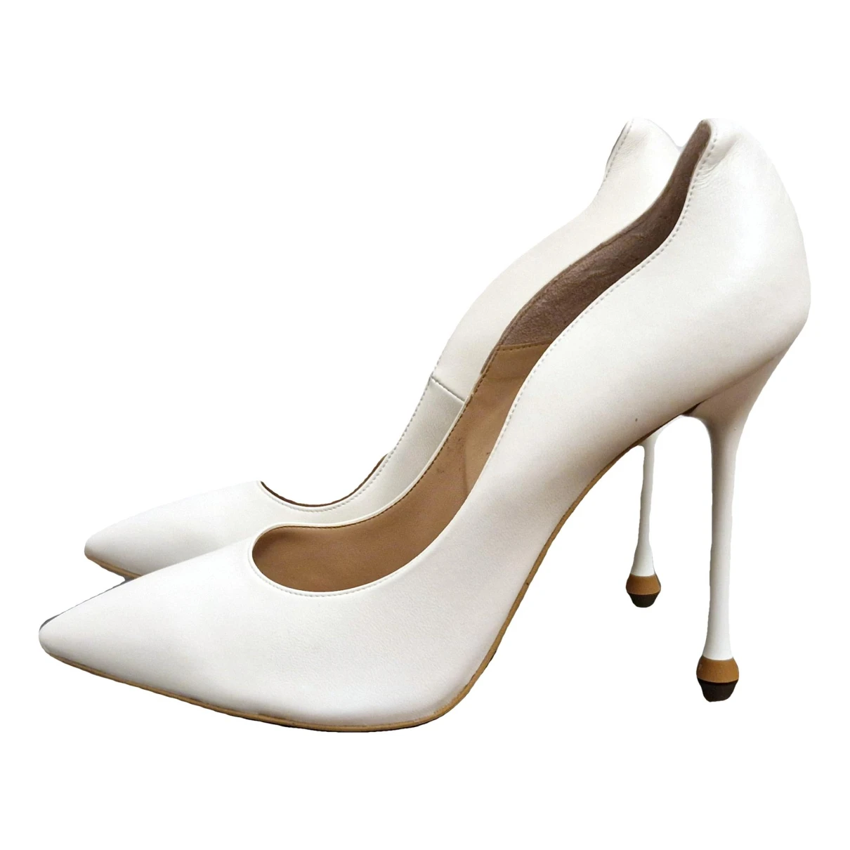 Pre-owned Islo Leather Heels In White