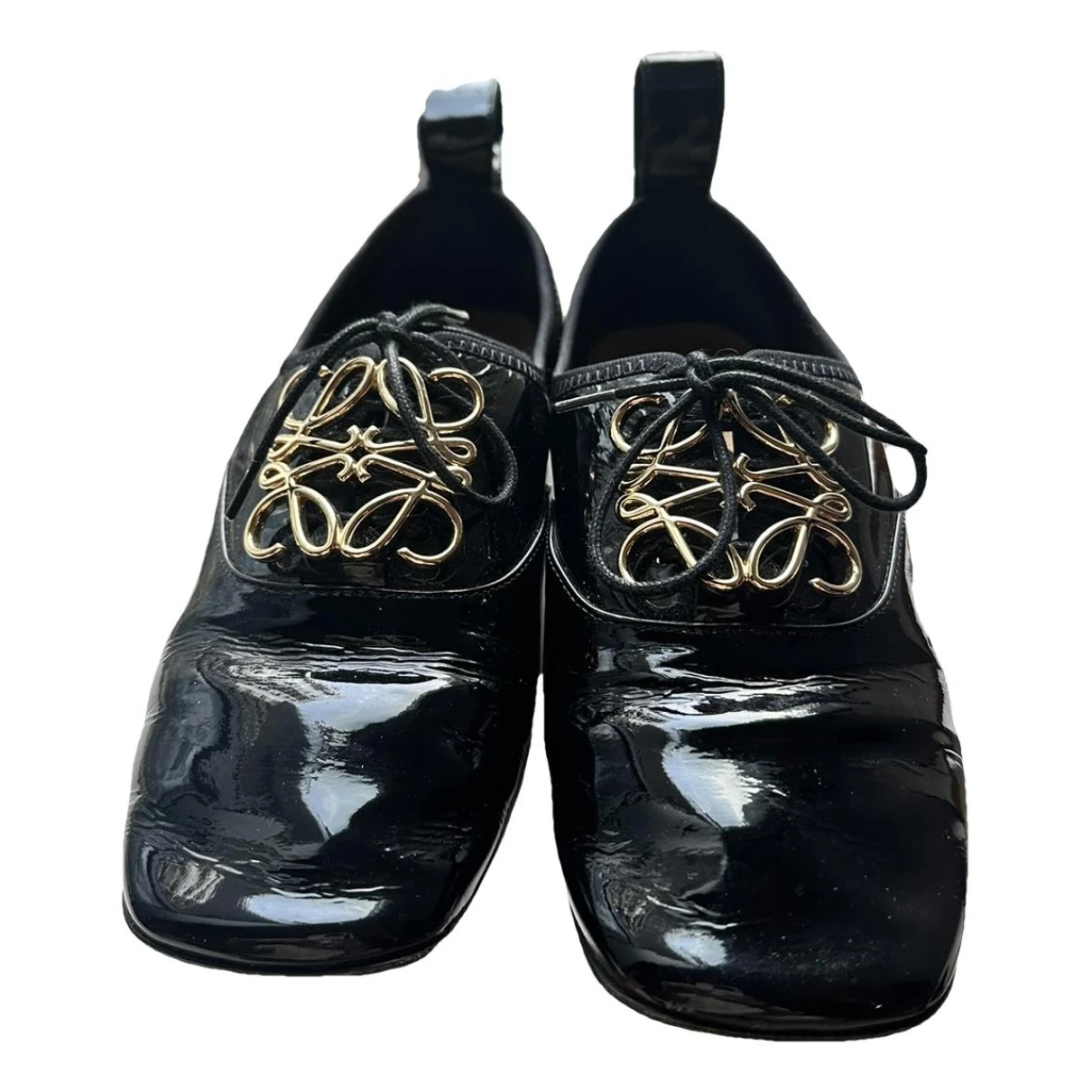 Pre-owned Loewe Patent Leather Lace Ups In Black