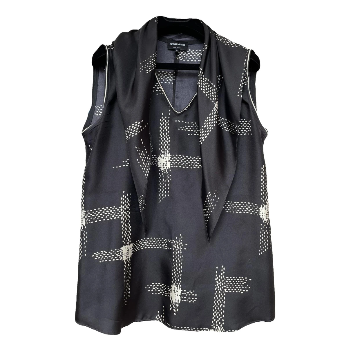 Pre-owned Giorgio Armani Silk Vest In Black