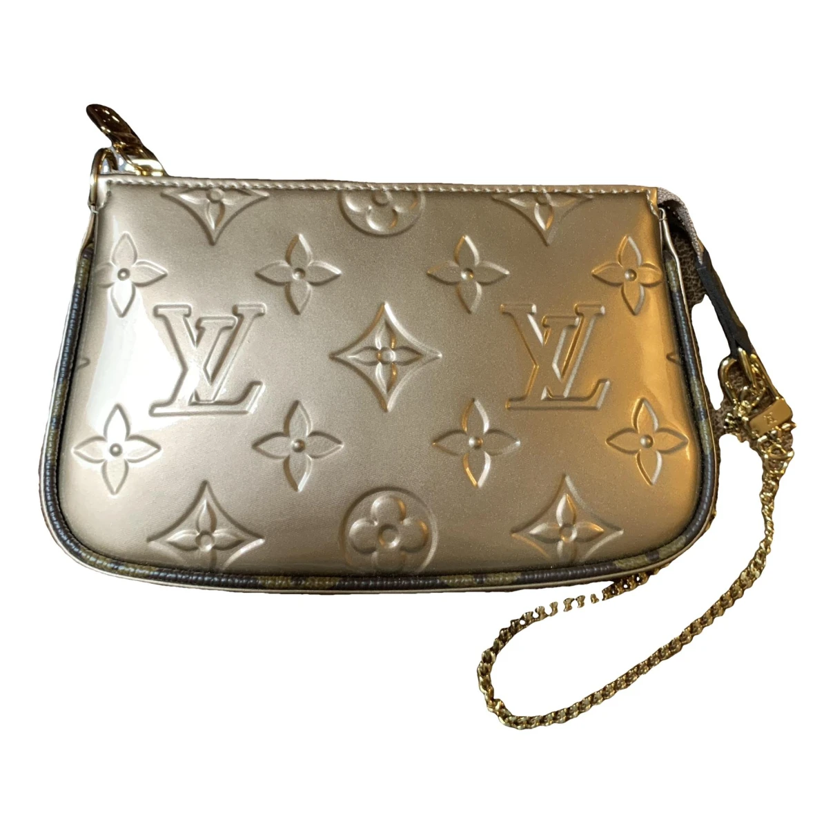 Pre-owned Louis Vuitton Pochette Accessoire Patent Leather Clutch Bag In Gold