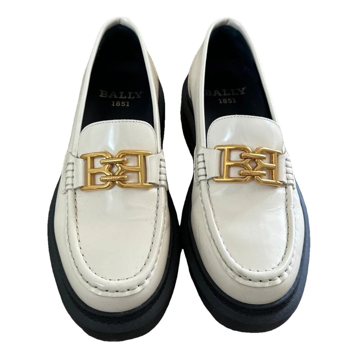 Pre-owned Bally Leather Mules & Clogs In White
