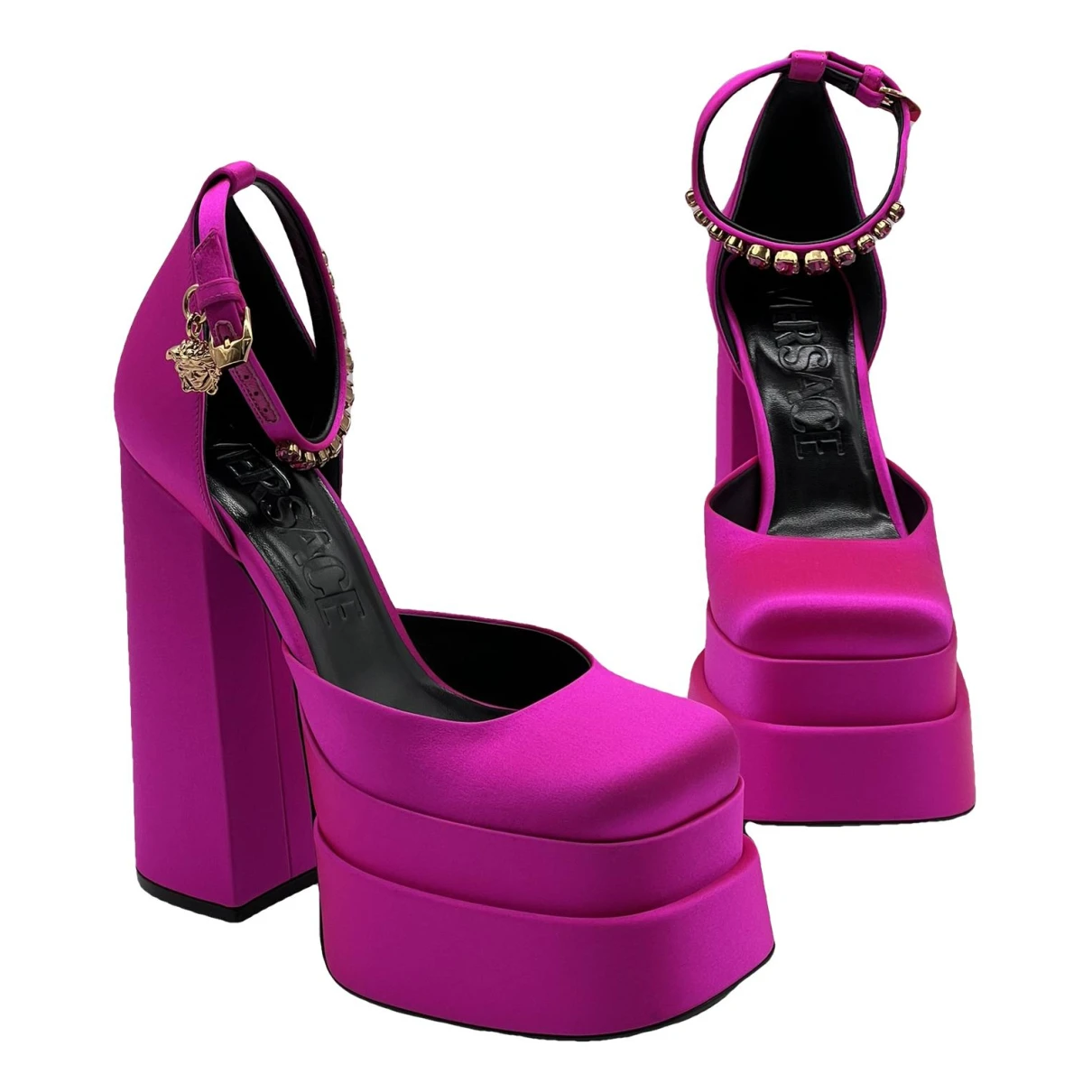 Pre-owned Versace Velvet Heels In Pink