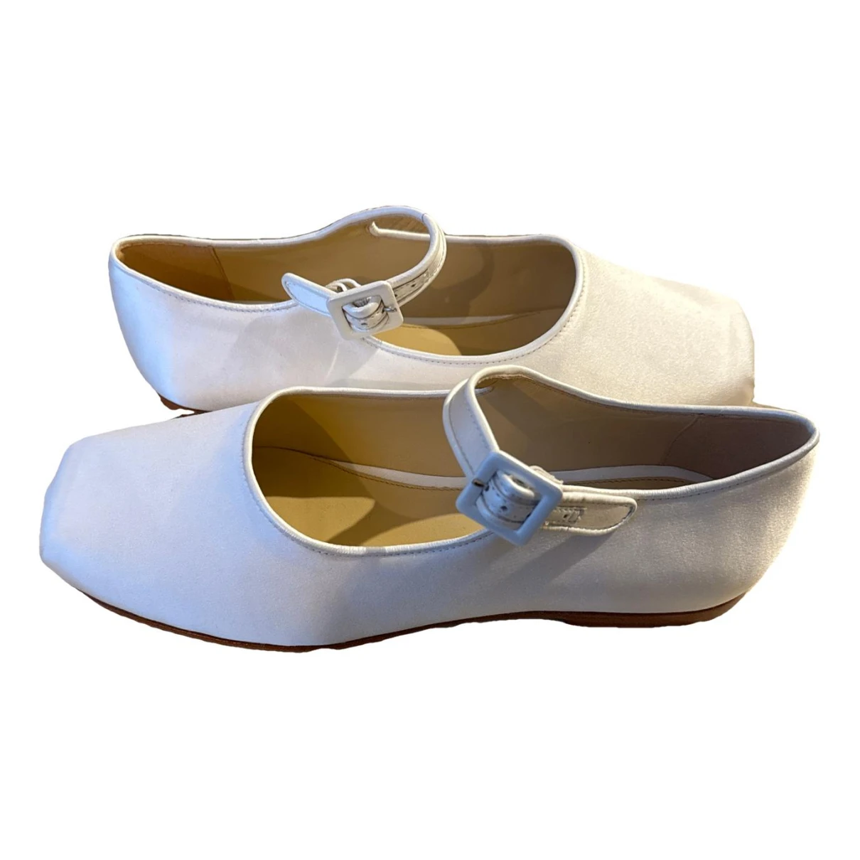 Pre-owned Sandy Liang Leather Ballet Flats In White