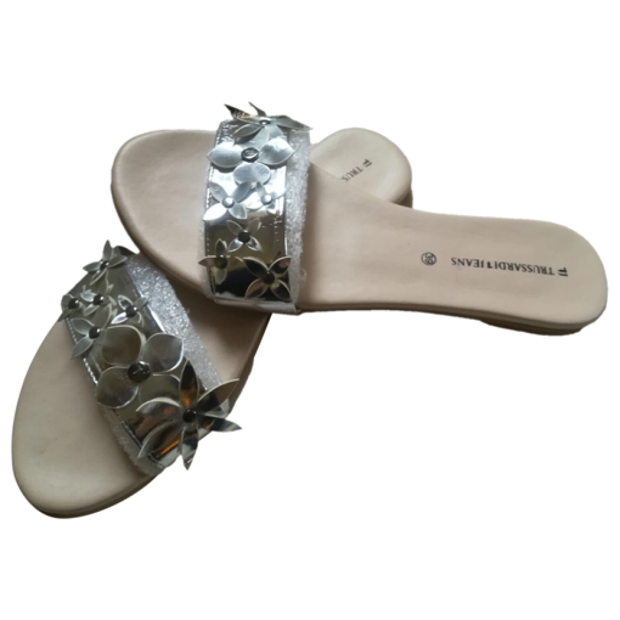 Pre-owned Trussardi Leather Mules In Silver