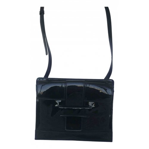 Pre-owned Hugo Boss Patent Leather Handbag In Black