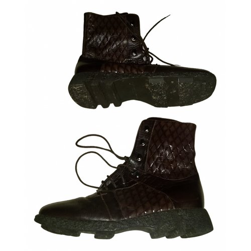 Pre-owned Pollini Patent Leather Lace Up Boots In Brown