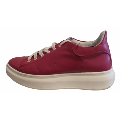 Pre-owned Tosca Blu Leather Trainers In Red