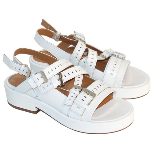 Pre-owned Robert Clergerie Leather Sandal In White