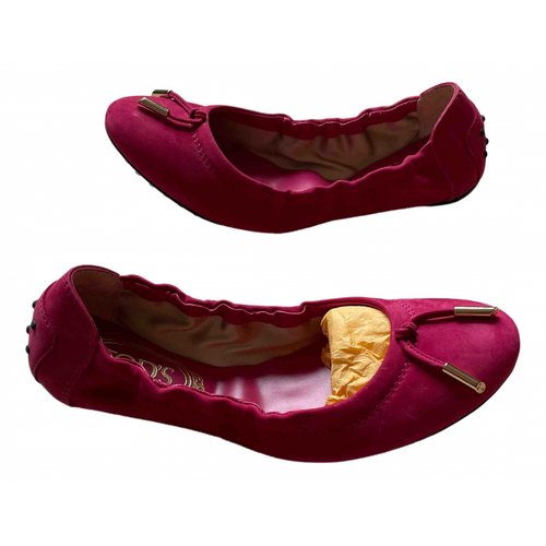Pre-owned Tod's Patent Leather Ballet Flats In Purple