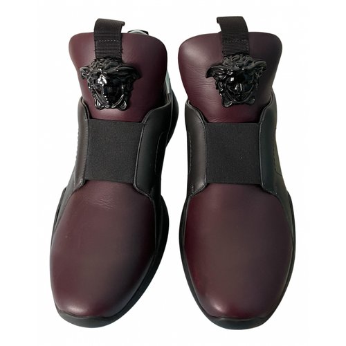 Pre-owned Versace Burgundy Leather Trainers