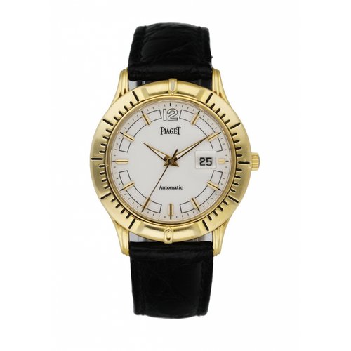 Pre-owned Piaget Yellow Gold Watch In Black
