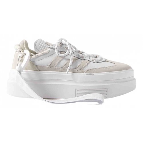 Pre-owned Ivy Park White Suede Trainers