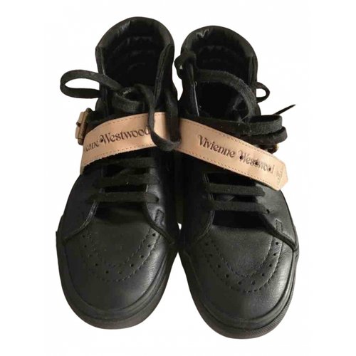 Pre-owned Vans Leather Trainers In Black