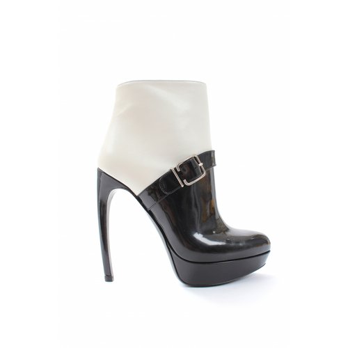 Pre-owned Alexander Mcqueen Leather Ankle Boots In Multi