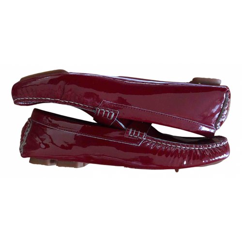 Pre-owned Samsonite Patent Leather Flats In Red
