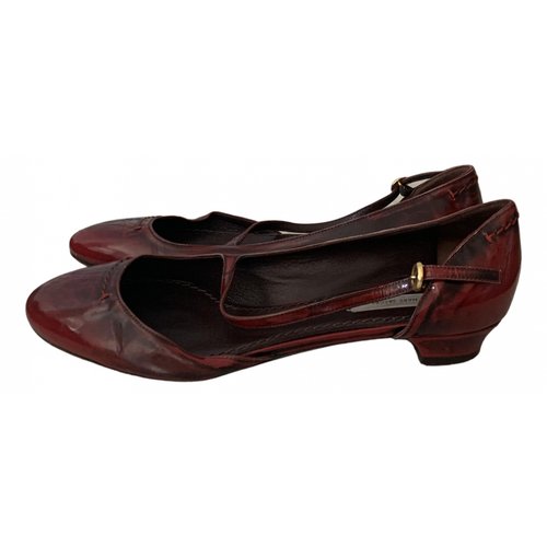 Pre-owned Marc Jacobs Leather Flats In Burgundy