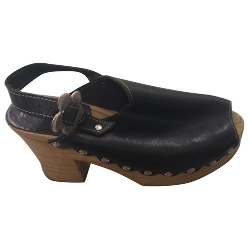 Pre-owned Saint Tropez Leather Mules & Clogs In Black