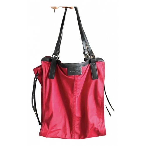 Pre-owned Burberry Tote In Red