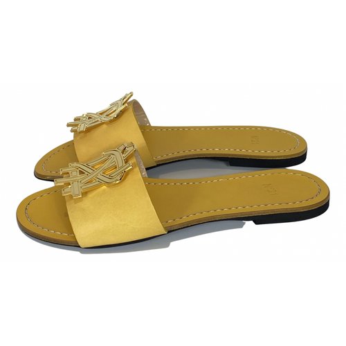 Pre-owned N°21 Leather Sandals In Yellow