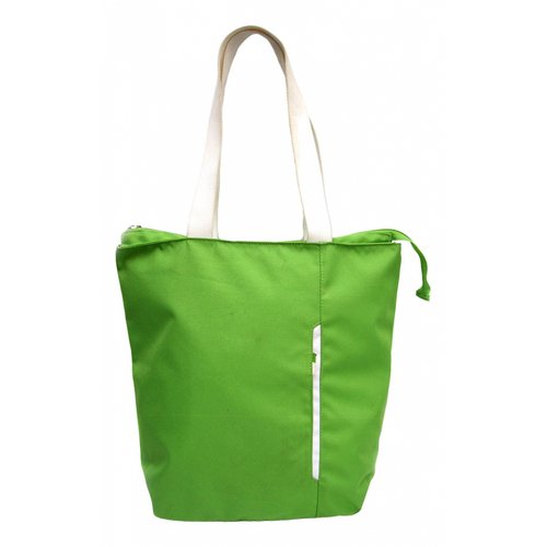 Pre-owned Invicta Handbag In Green
