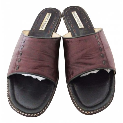 Pre-owned Manolo Blahnik Leather Sandals In Burgundy