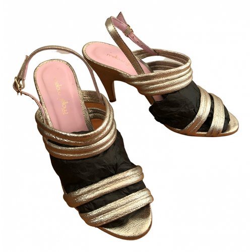 Pre-owned Mellow Yellow Leather Sandals In Gold
