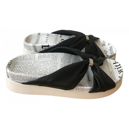 Pre-owned John Galliano Leather Sandals In Black