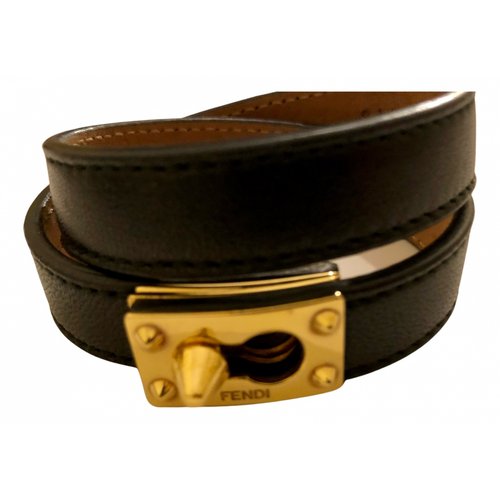 Pre-owned Fendi Serrure Leather Bracelet In Black