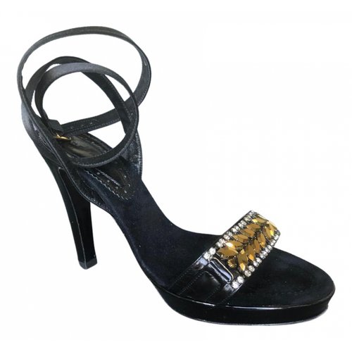 Pre-owned Barbara Bui Patent Leather Sandals In Black