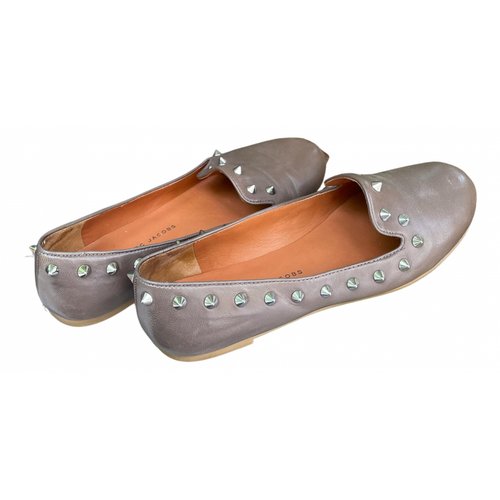 Pre-owned Marc By Marc Jacobs Leather Flats In Beige
